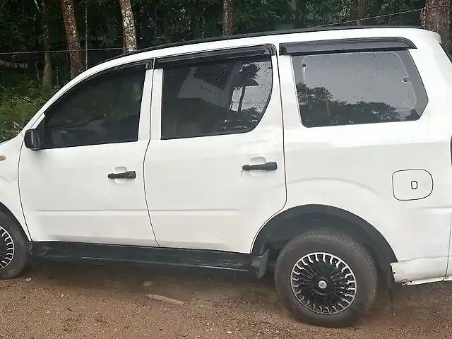 Second Hand Mahindra Xylo [2012-2014] D4 BS-IV in Nedumangad