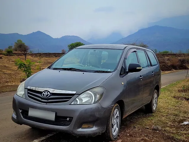 Used 2010 Toyota Innova [2009-2012] 2.5 GX 8 STR BS-IV for sale in ...