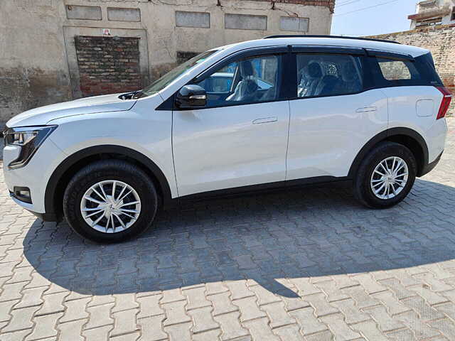 Second Hand Mahindra XUV700 AX 3 Diesel MT 7 STR [2021] in Malout