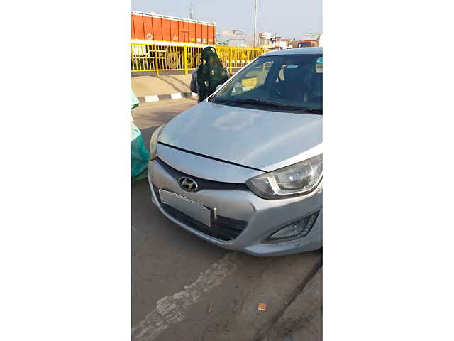 Second Hand Hyundai i20 [2012-2014] Sportz 1.4 CRDI in Mathura