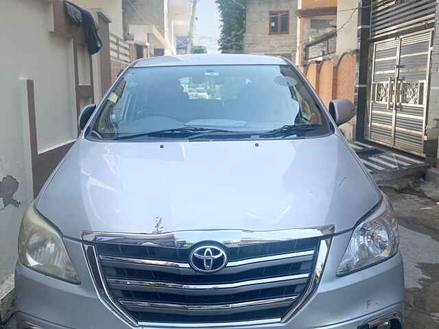 Second Hand Toyota Innova [2013-2014] 2.5 VX 8 STR BS-IV in Amritsar