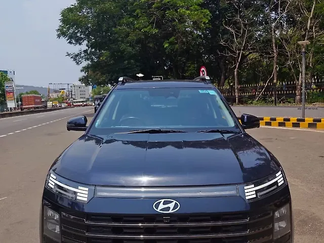 Used 2024 Hyundai Alcazar Signature 1.5 Diesel AT 6STR [2024-2025] for ...