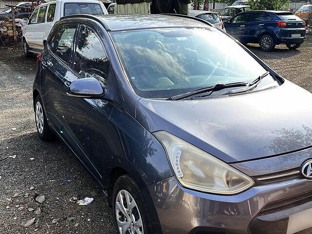 Second Hand Hyundai Grand i10 [2013-2017] Sportz 1.1 CRDi [2016-2017] in Vapi