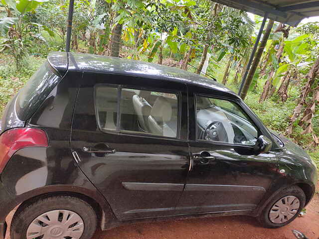 Second Hand Maruti Suzuki Swift  [2005-2010] VXi in Thiruvananthapuram