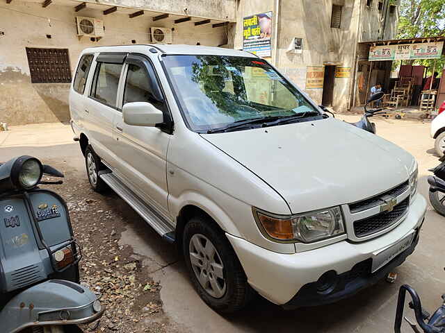 Second Hand Chevrolet Tavera B1 7-Seater - BS II in Satna