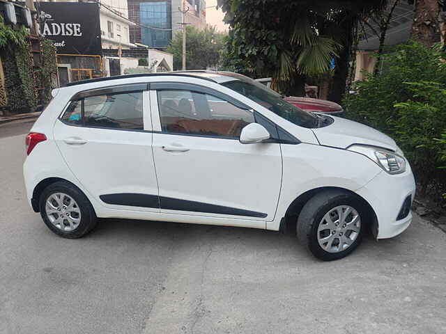 Second Hand Hyundai Grand i10 [2013-2017] Sportz 1.1 CRDi [2013-2016] in Delhi