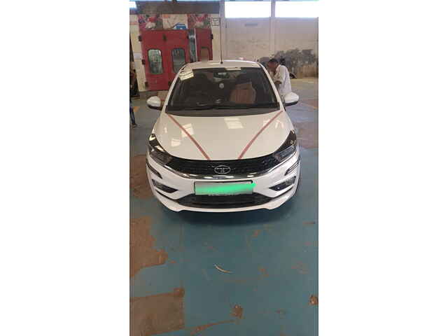 Second Hand Tata Tiago XZ in Noida