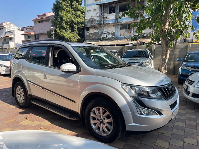 Second Hand Mahindra XUV500 [2015-2018] W10 in Surat