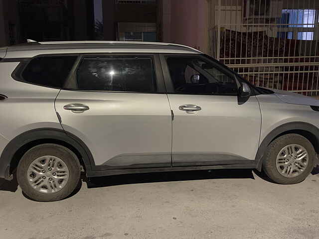 Second Hand Kia Carens [2023-2024] Prestige 1.5 Petrol 7 STR [2023-2024] in Noida