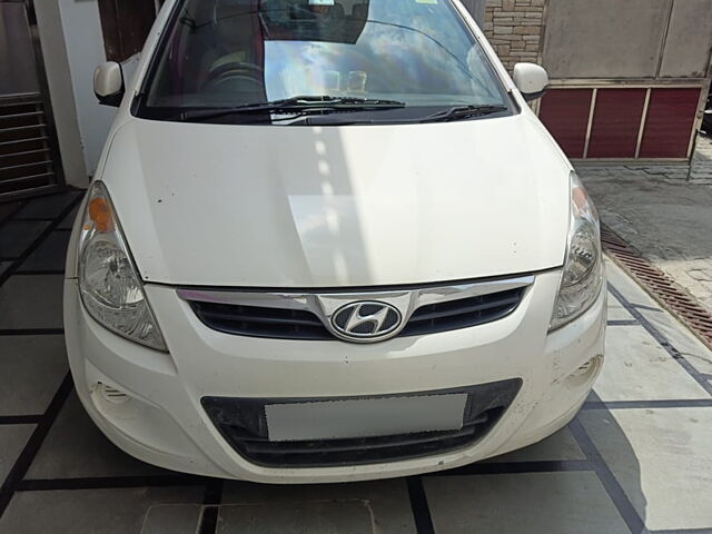 Second Hand Hyundai i20 [2010-2012] Sportz 1.4 CRDI in Shahjahanpur