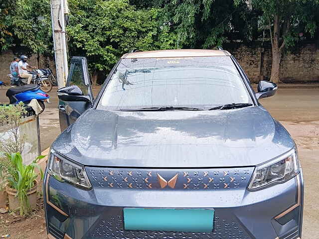 Second Hand Mahindra XUV400 EL 39.4 KWH Dual Tone in Davanagere