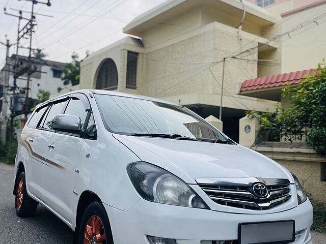 Second Hand Toyota Innova [2009-2012] 2.5 VX 7 STR in Salem