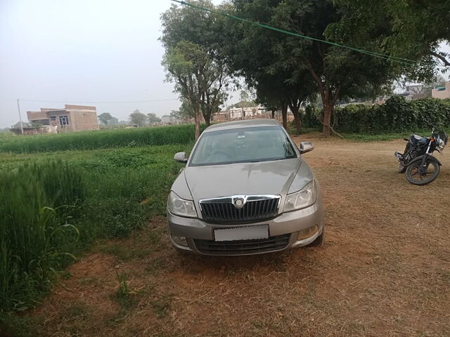 Second Hand Skoda Laura Ambiente 2.0 TDI CR AT in Jaipur