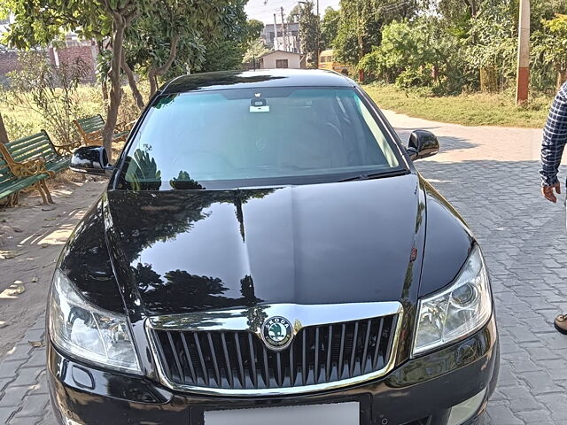 Second Hand Skoda Laura Ambiente 2.0 TDI CR MT in Ludhiana