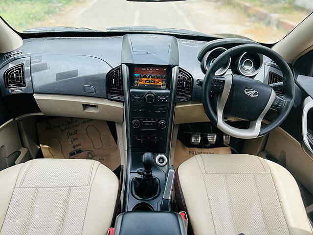 Second Hand Mahindra XUV500 [2015-2018] W10 AWD in Greater Noida