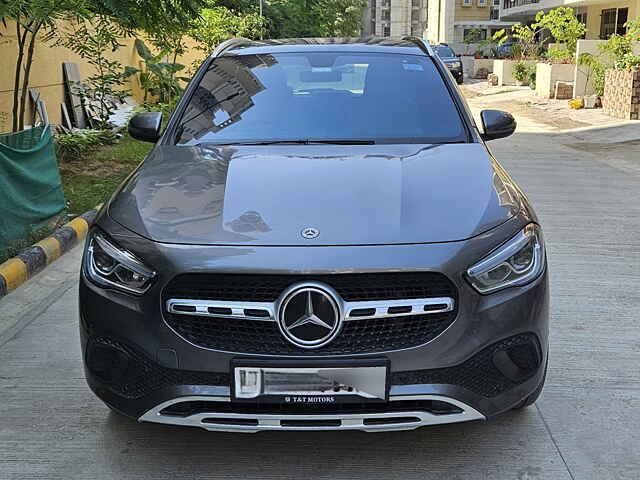 Second Hand Mercedes-Benz 200 Petrol in Delhi