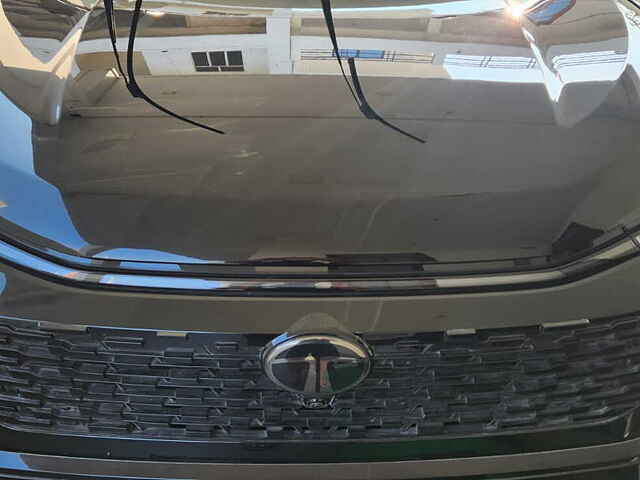 Second Hand Tata Safari Adventure Plus Dark Edition in Lucknow