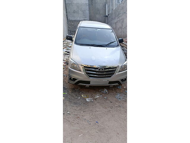 Second Hand Toyota Innova [2005-2009] 2.5 G4 8 STR in Hyderabad