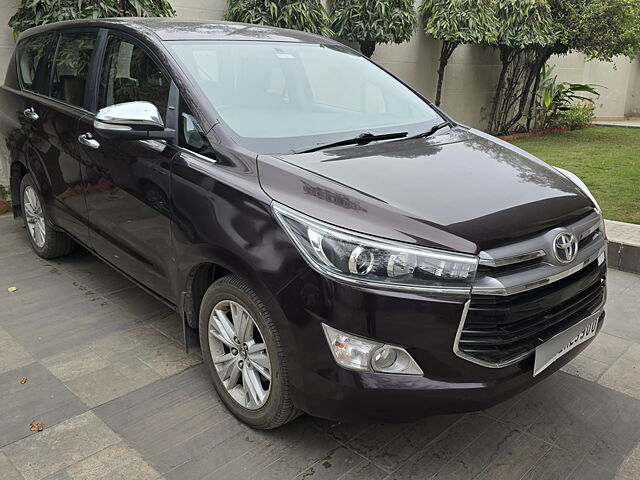 Second Hand Toyota Innova Crysta [2016-2020] 2.8 GX AT 7 STR [2016-2020] in Lucknow