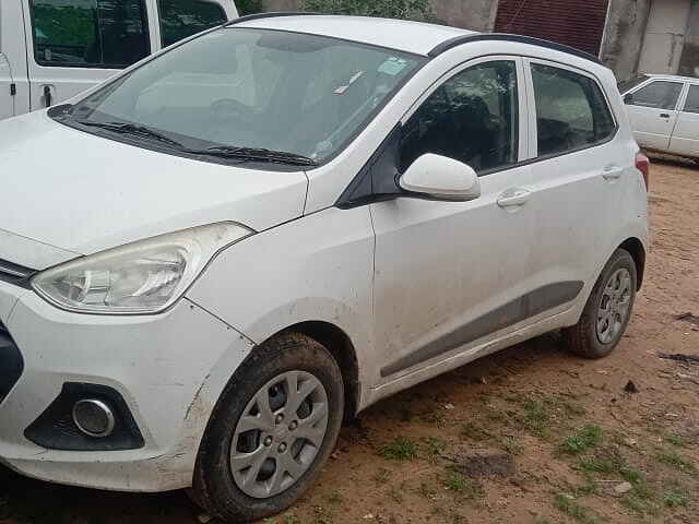 Second Hand Hyundai Grand i10 [2013-2017] Sportz 1.1 CRDi [2016-2017] in Modasa