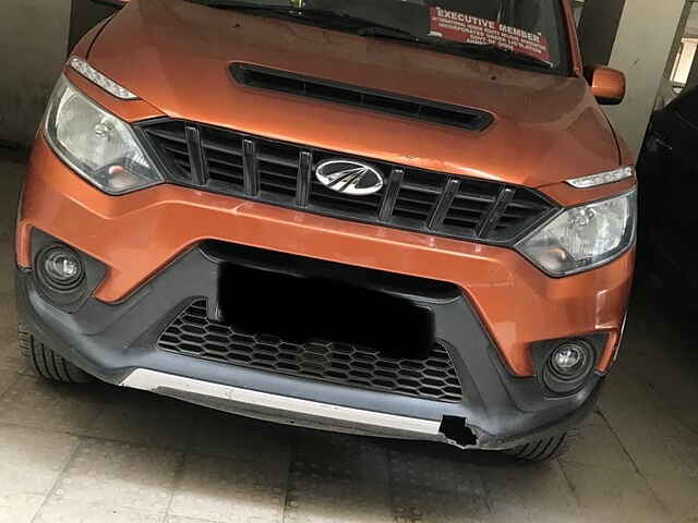 Second Hand Mahindra NuvoSport N8 in Ahmedabad