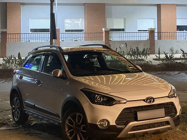 Second Hand Hyundai i20 Active 1.2 SX in Raipur