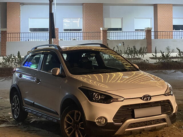 Second Hand Hyundai i20 Active 1.2 SX in Raipur