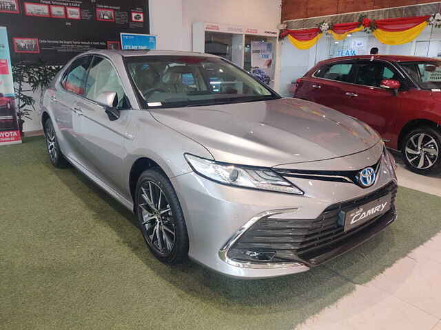 Second Hand Toyota Camry [2022-2024] Hybrid in Delhi