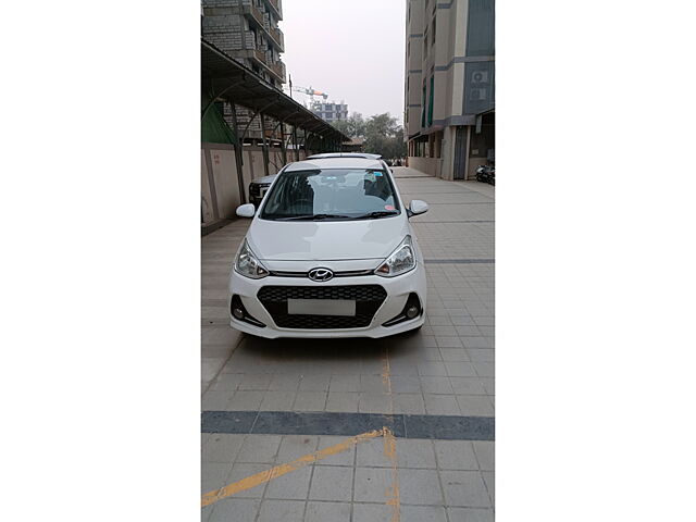 Second Hand Hyundai Grand i10 Magna U2 1.2 CRDi in Ahmedabad