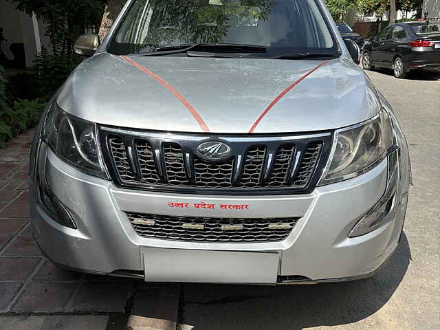 Second Hand Mahindra XUV500 [2015-2018] W6 AT 1.99 in Greater Noida