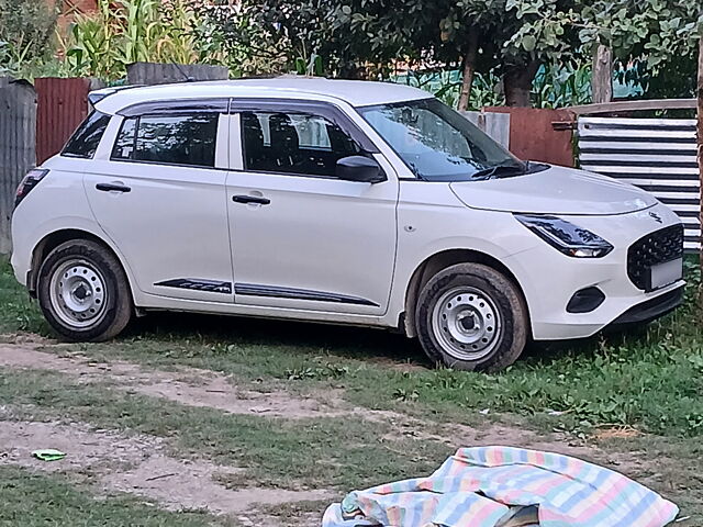 Second Hand Maruti Suzuki Swift LXi in Srinagar