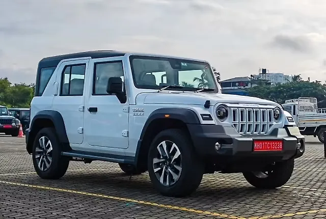 Second Hand Mahindra Thar Roxx AX7 L 4WD Diesel 2.2L Turbo Automatic Mocha Intrs in Jind Second Hand Mahindra Thar Roxx AX7 L 4WD Diesel 2.2L Turbo Automatic Mocha Intrs in Jind
