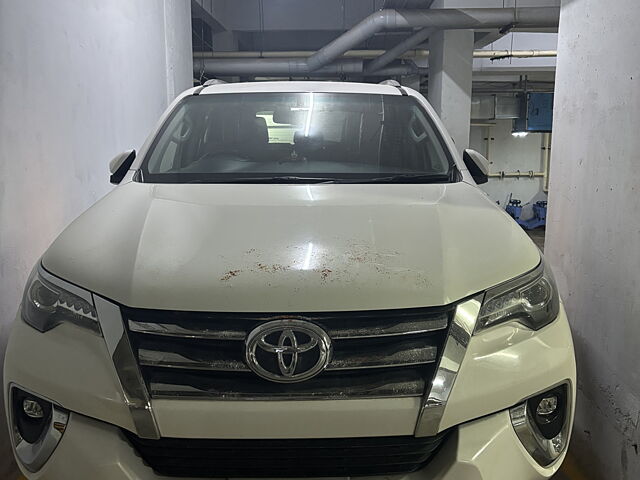 Second Hand Toyota Fortuner [2016-2021] 2.8 4x4 MT [2016-2020] in Bangalore