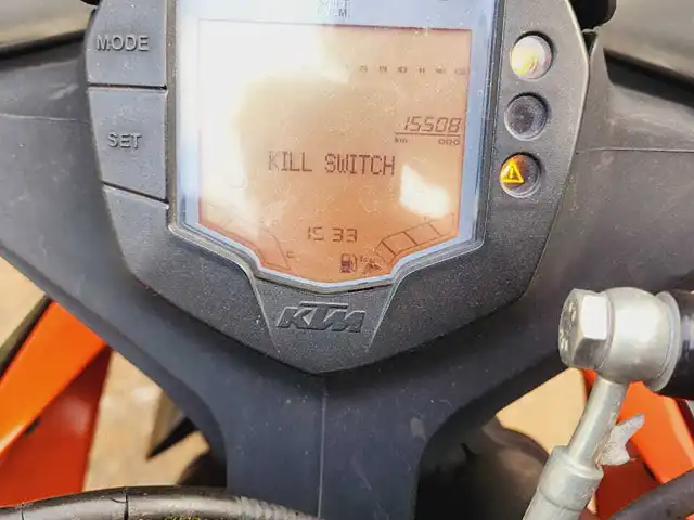 duke 200 speedometer second hand