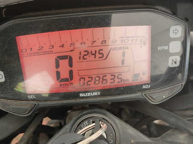 gixxer fuel indicator