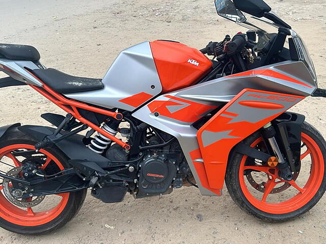 Buy ktm rc 200 second hand hot sale