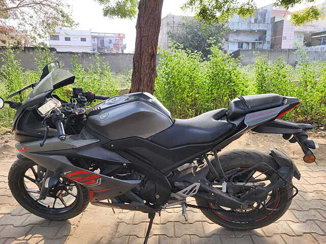 Yamaha r15 best sale v3 used bike