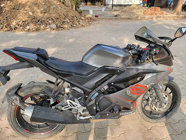 Used 2020 Yamaha YZF R15 V3 Dual Channel ABS BS VI for sale in