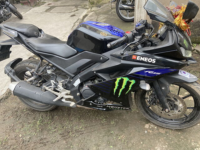 R15 v3 hot sale monster energy