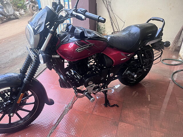 2nd hand bajaj avenger