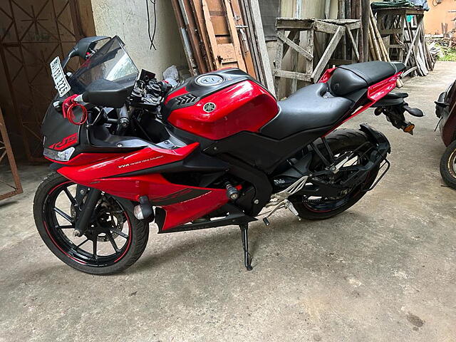 Yamaha r15 second best sale hand price