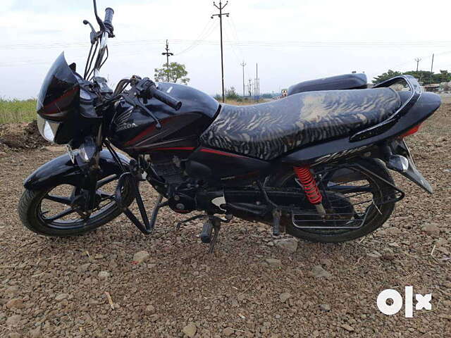 Honda shine 2012 model store second hand price