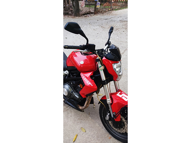 Benelli tnt 300 clearance second hand