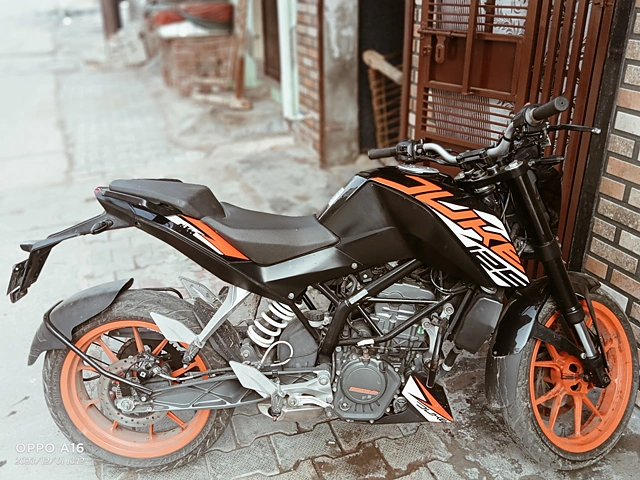 Used 2019 KTM 125 Duke Standard for sale in Mathura BikeWale