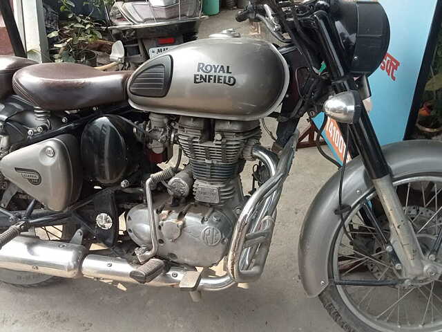 Second Hand Royal Enfield Classic 350 Classic Dark - Dual Channel ABS in Nagpur