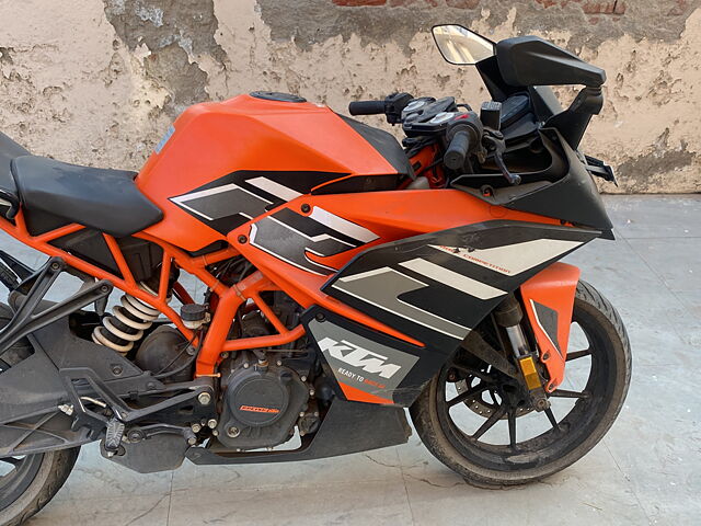 Second Hand KTM RC 200 [2020] BS VI in Ahmedabad