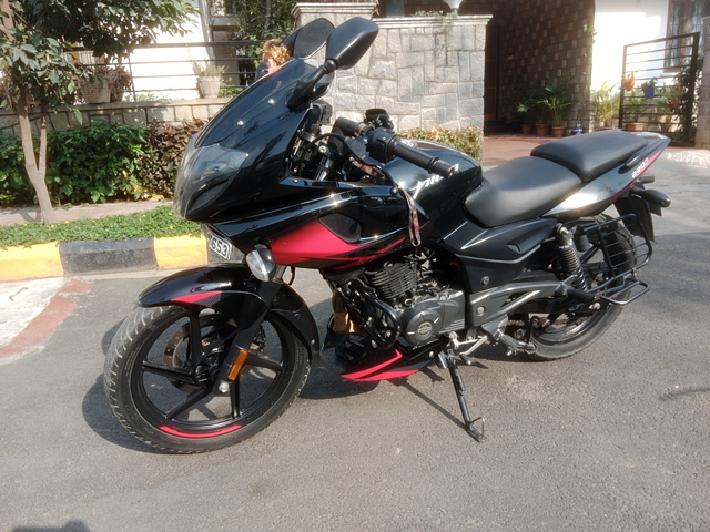 Pulsar 220 deals 2020 model