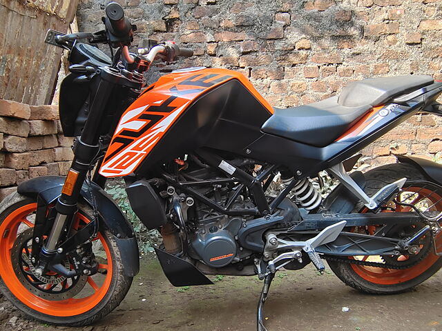 Second Hand KTM 125 Duke [2021] BS VI (2020) in Jamshedpur