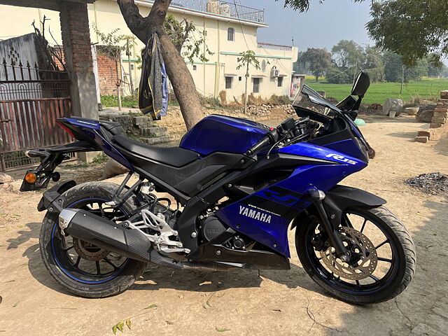 Second Hand Yamaha YZF R15 V3 Standard in Ghazipur