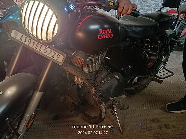 Second Hand Royal Enfield Classic 350 Classic Dark - Dual Channel ABS in Jalpaiguri